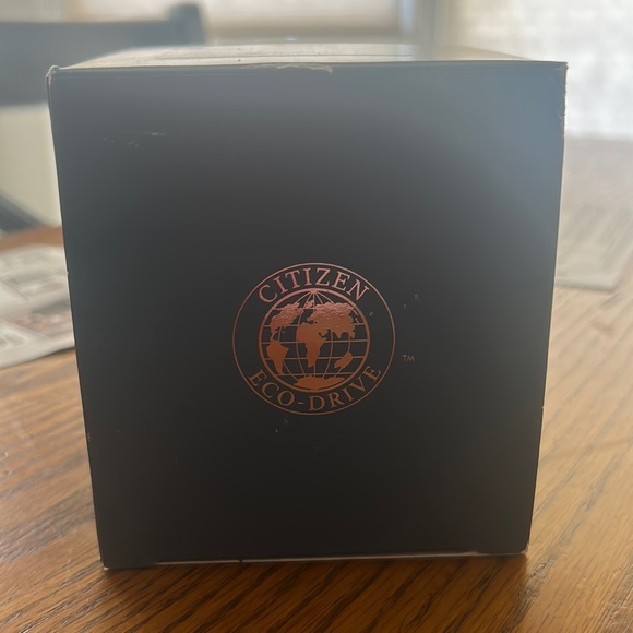 Citizen Eco-Drive Watch - Picture 2 of 5